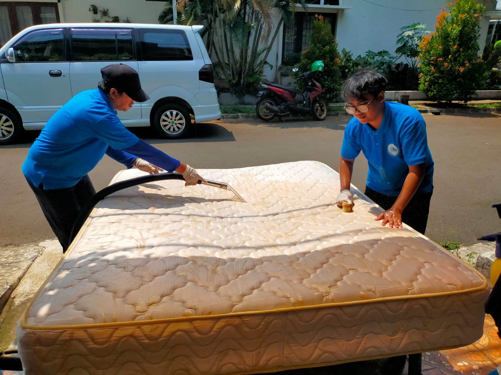 Cuci Spring Bed